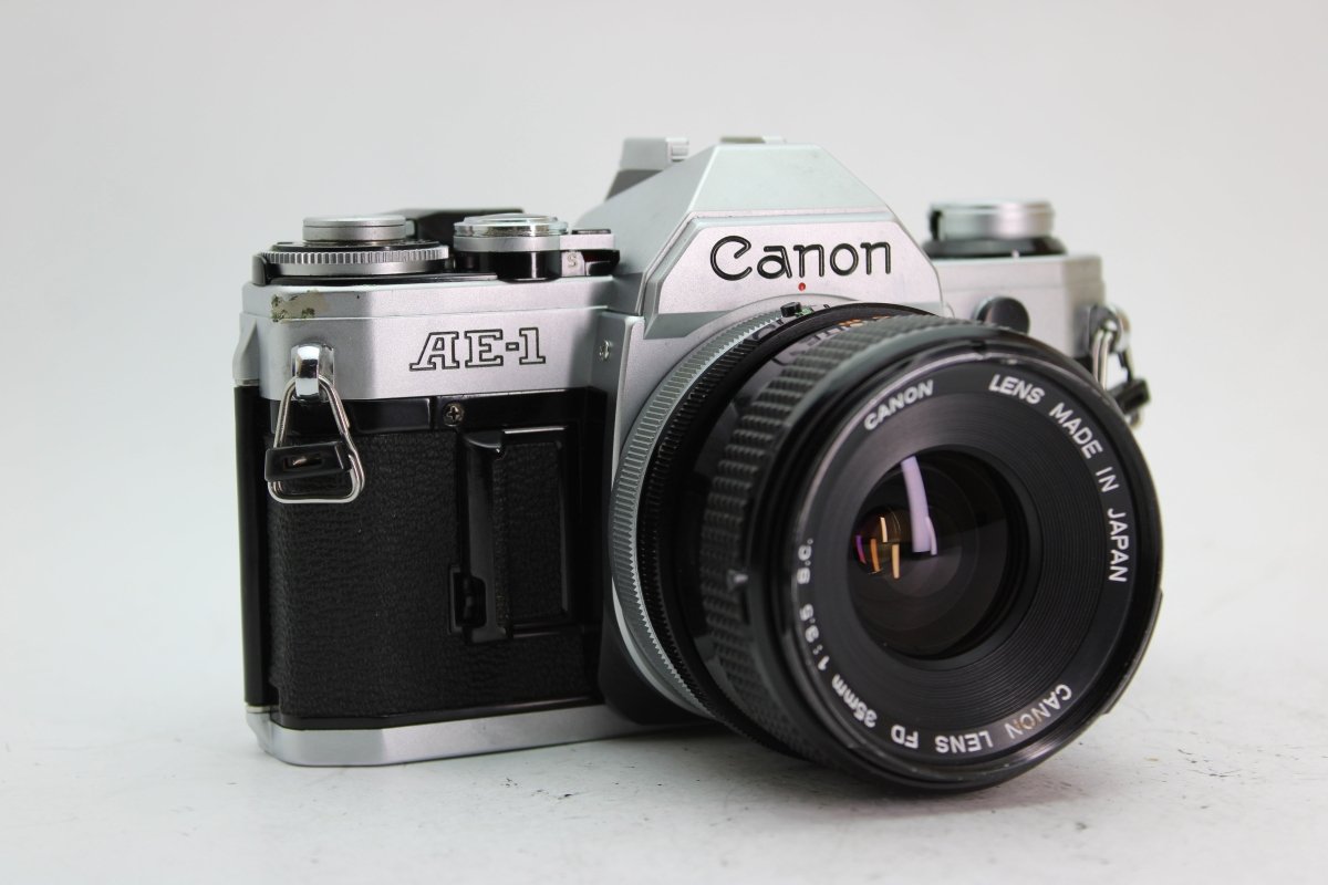 Canon AE-1 + 35mm f3.5 - Canon