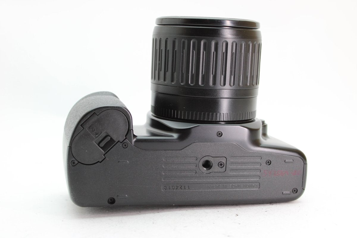 Canon EOS 1000 + 35-80mm f4-5.6 - Canon