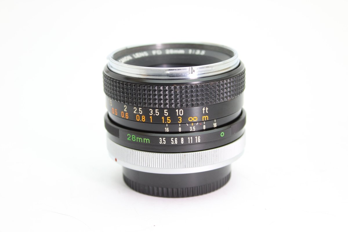 Canon FD 28mm f3.5 Silver Nose (#3193) - Canon