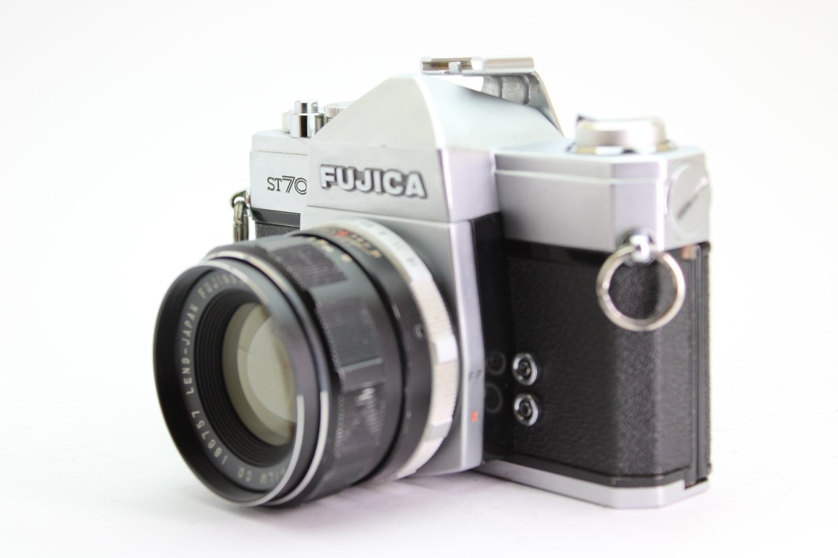 Fujica ST701 + 55mm f1.8 (#2902)