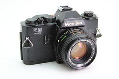 Mamiya ZE Quartz + 50mm f1.7 (#2549) - Mamiya