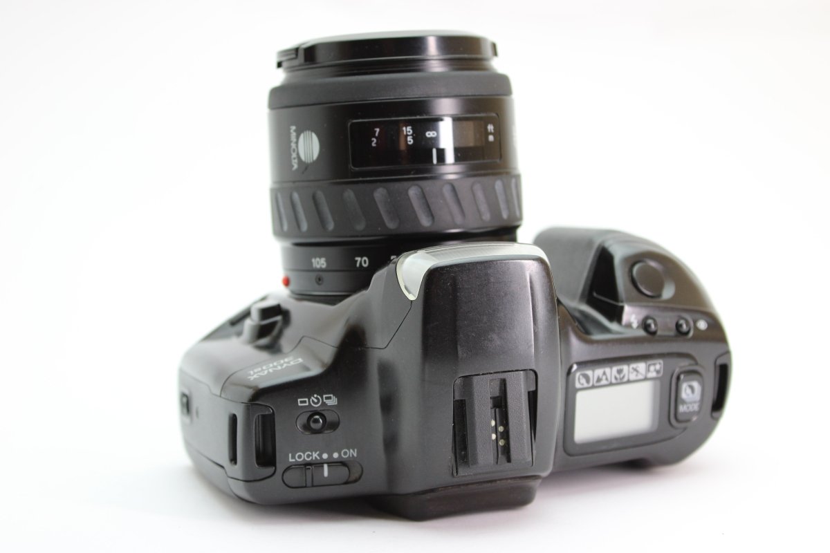 Minolta Dynax 300si + 35-105mm Minolta AF 3.5-4.5 Lens (#2320) - Minolta