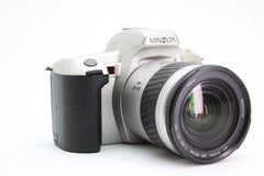 Minolta Dynax 404si + 28-80mm Minolta AF f3.5-5.6 Lens (#2322) - Minolta