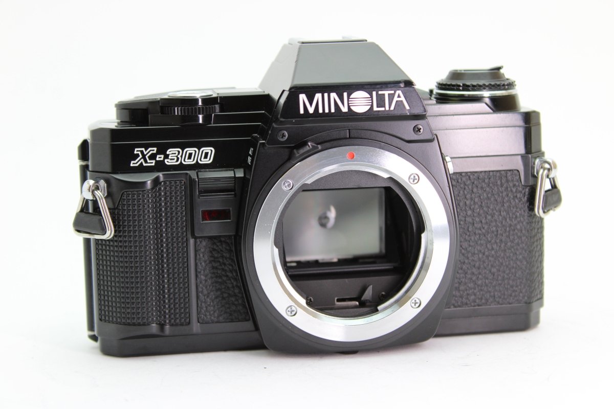 Minolta X - 300 Body (#3109) - Minolta