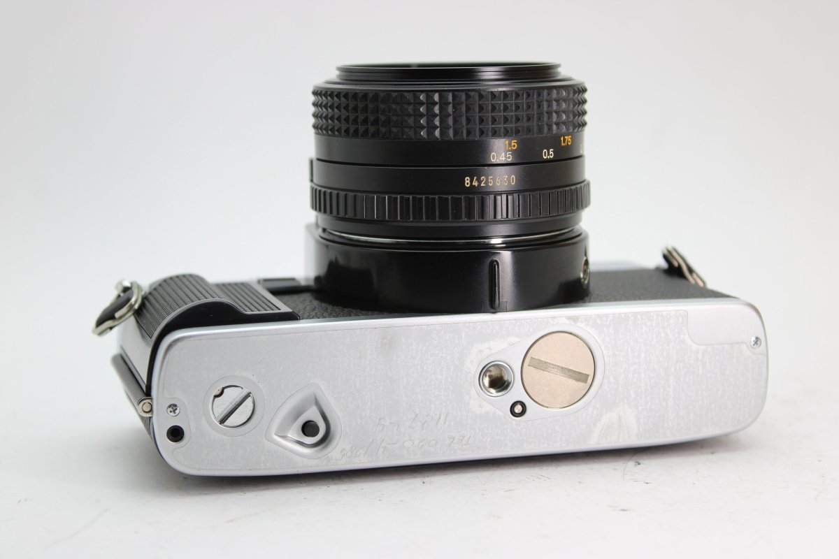 Minolta XG-1 + 50mm f1.7 - Minolta