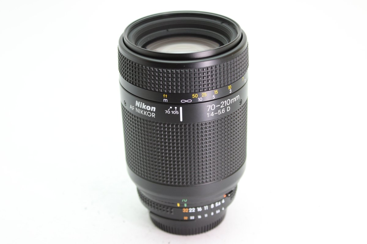 Nikon AF Nikkor 70 - 210mm f4 - 5.6 D (#2937) - Nikon