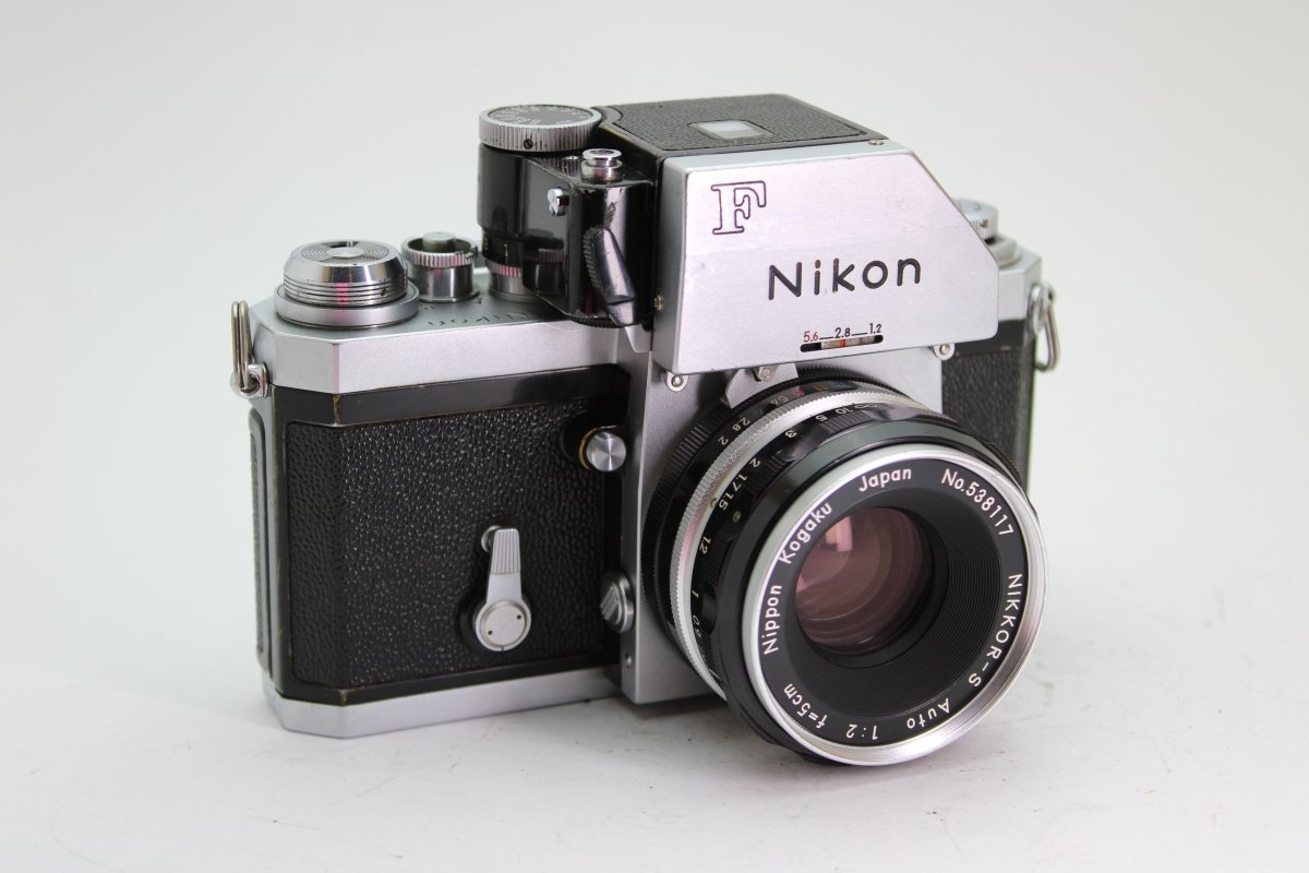 Nikon F Photomic + 50mm f2 (#2625) - Nikon