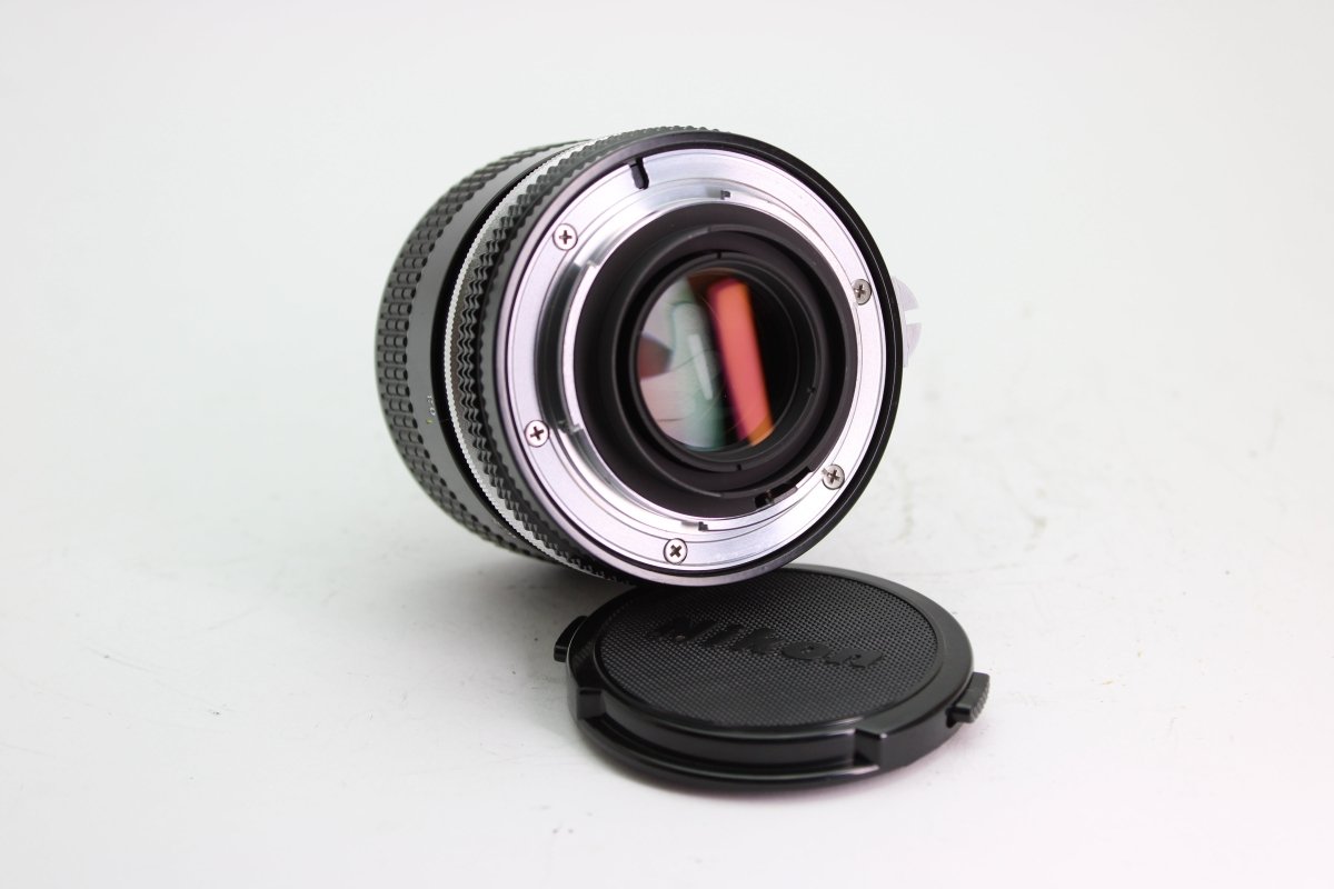 Nikon Nikkor 35mm f2 Wide Angle (#2619) - Nikon