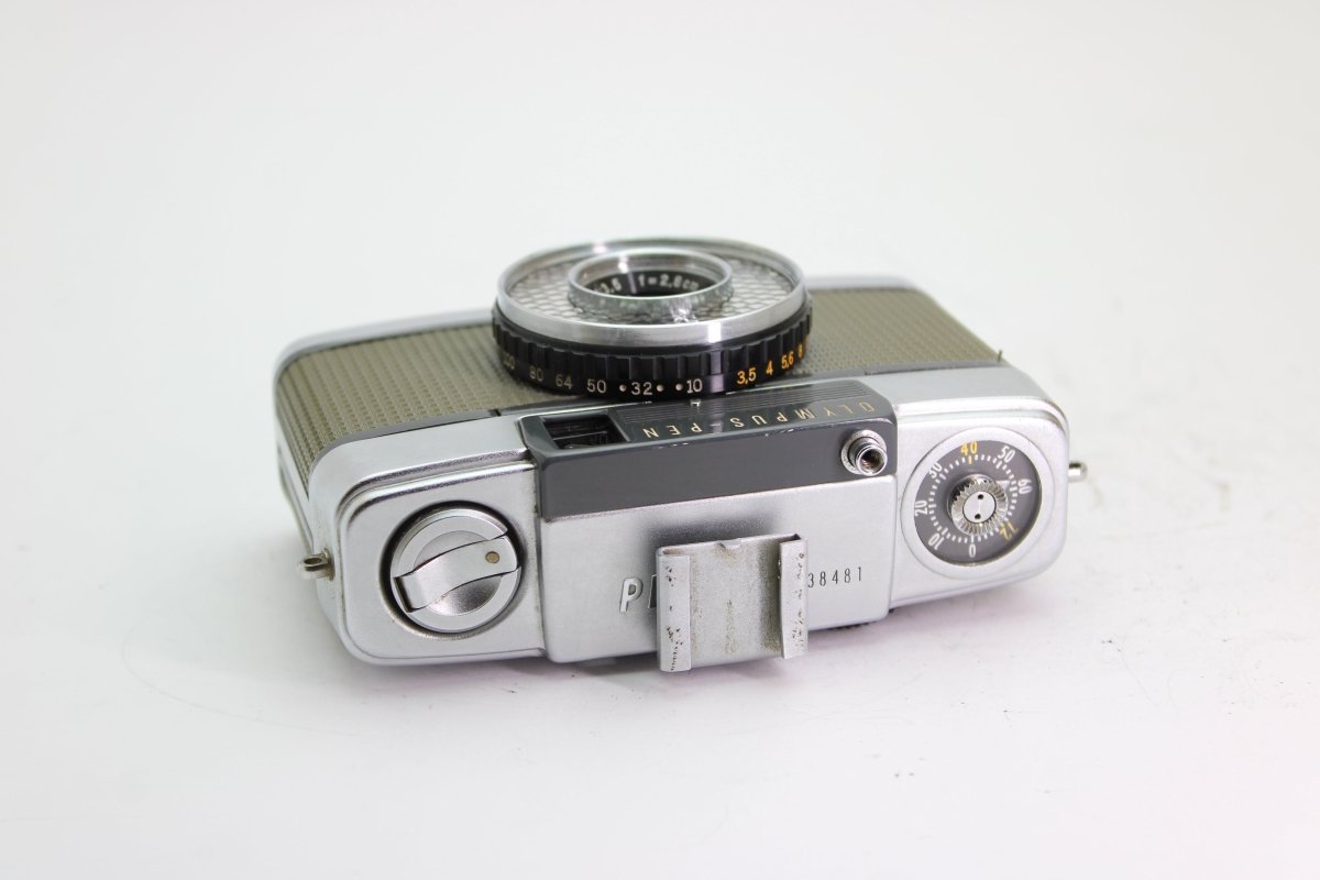 Olympus PEN - EE with Flash Mount (#2637) - Olympus