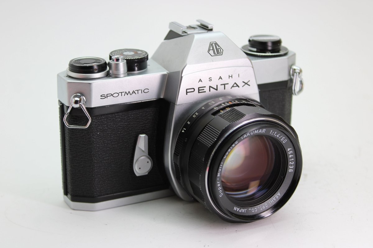 Pentax Spotmatic SP II + 50mm f1.4 (#2623) - Pentax