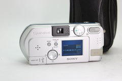 Sony Cyber-Shot DSC-P71 - Sony