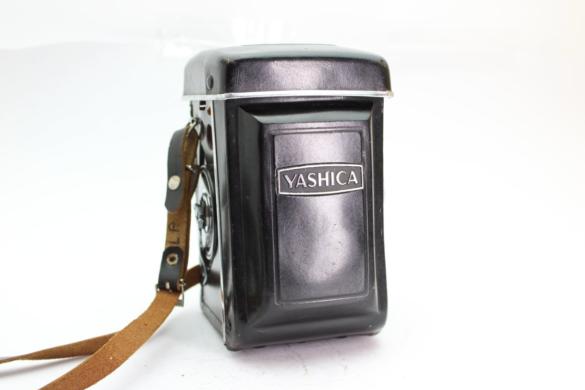 Yashicaflex MAT - 124 TLR Set (#2652) - Yashica