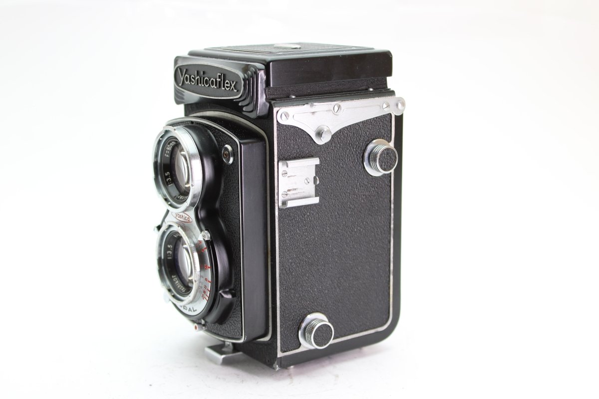 Yashicaflex Model B TLR (#2651) - Yashica