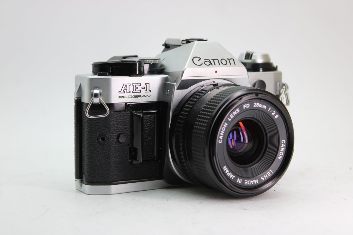 Canon AE-1 Program + 28mm f2.8 - Canon
