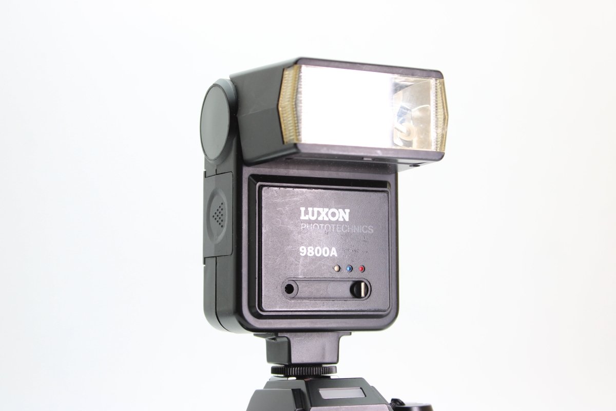 Luxon Phototechnics 9800A - Luxon