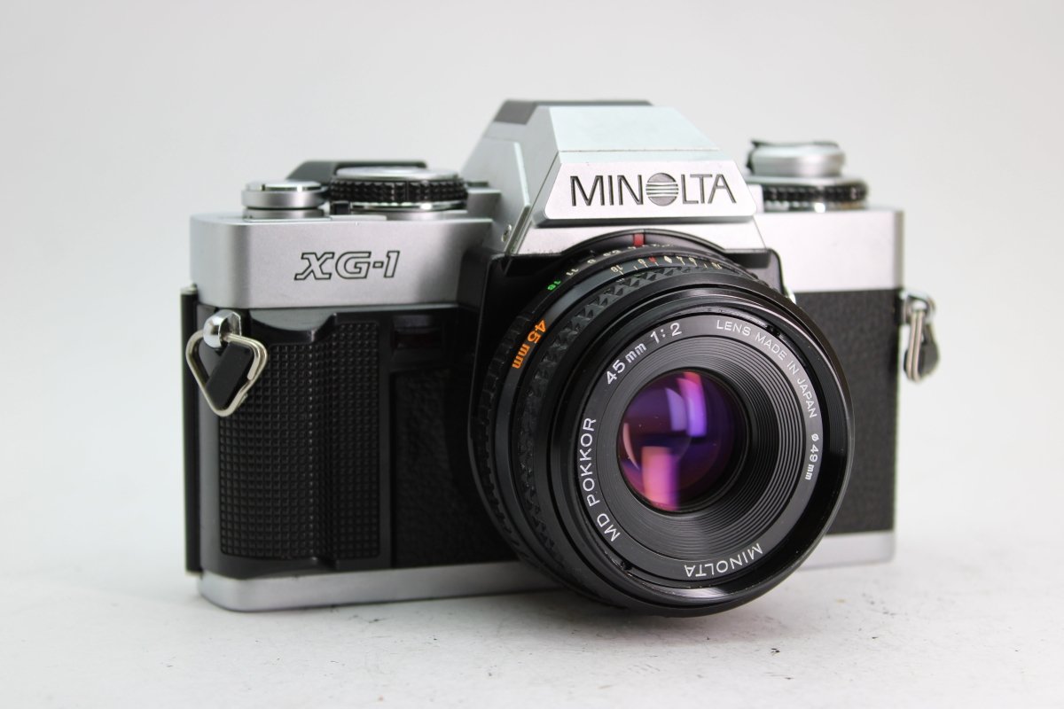 Minolta XG-1 + 45mm f2 - Minolta