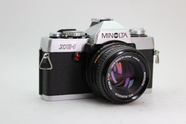 Vintage Minolta XG 7 hot No. 4024150 Camera with 50mm Minolta Lens